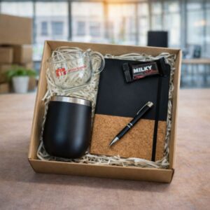Kit de bienvenida para colaboradores en Lima - Canastas Karen